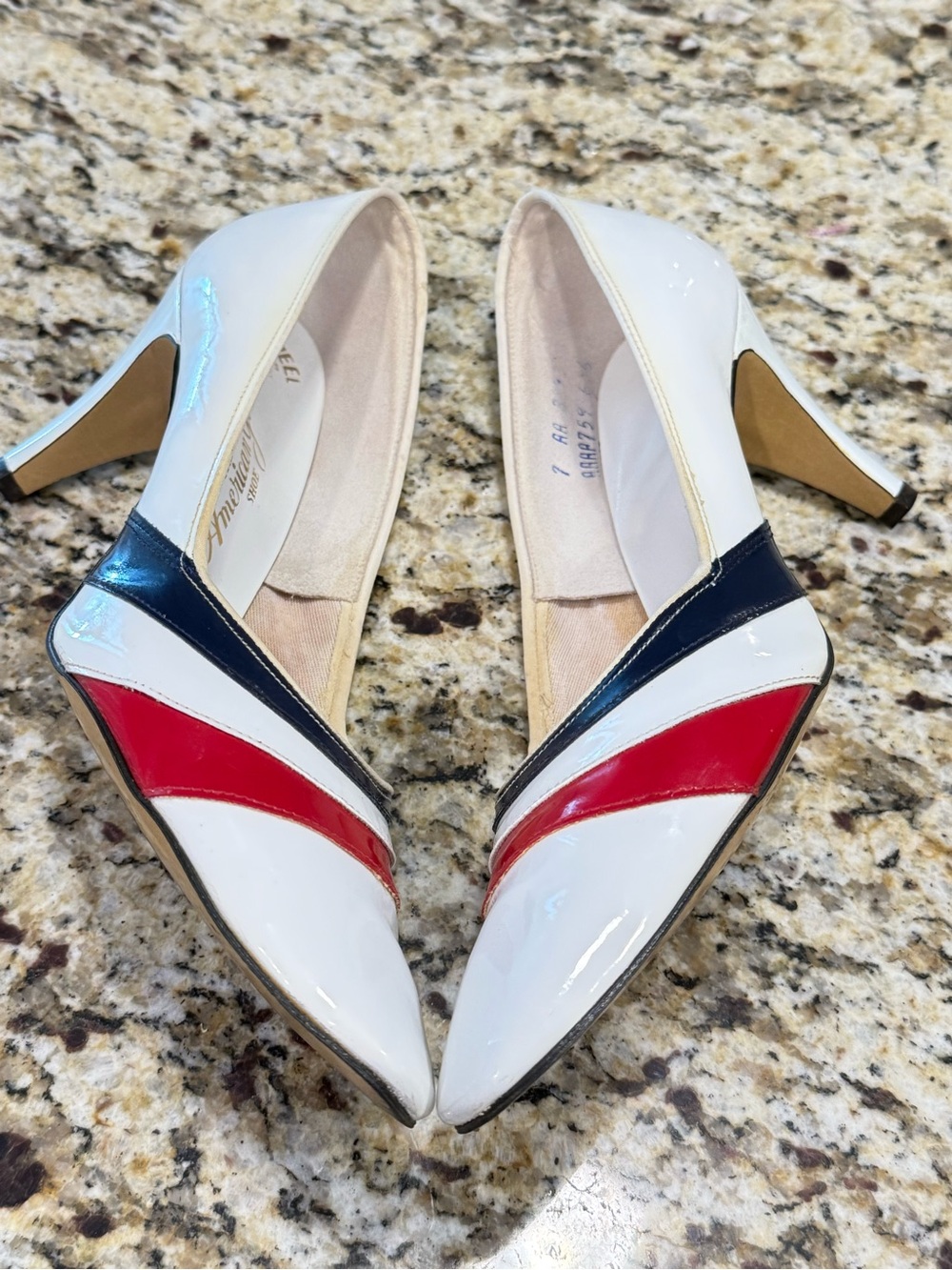 Vintage patent leather pumps red white blue rockabilly pinup narrow heel SZ 7 - Picture 5 of 13